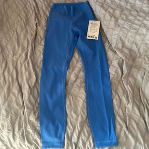 Brand new lululemon wunder under leggings. Size 2 25” in the “Blue Nile” color.